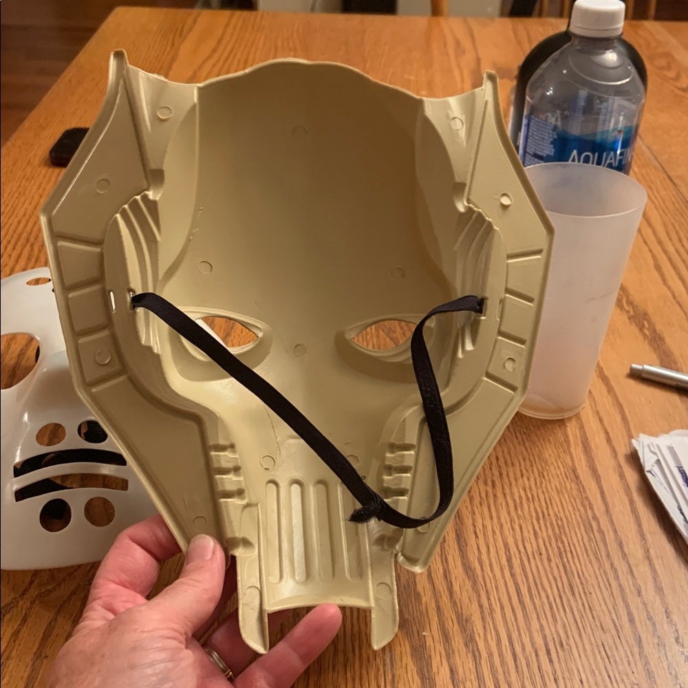 Mask - Picture 4 of 8